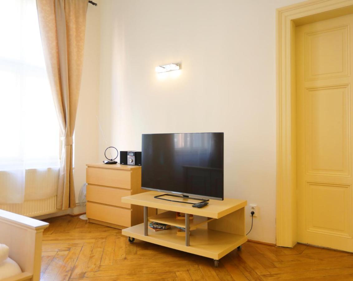 Wenceslas Square By Otsa Apartamento *
